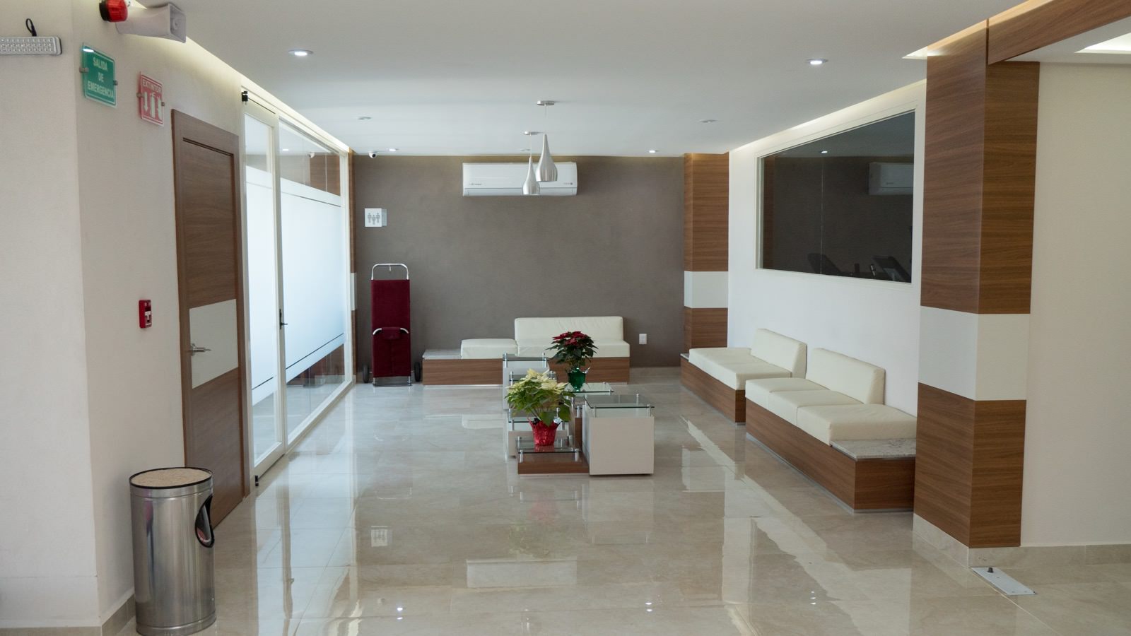 interior 16
